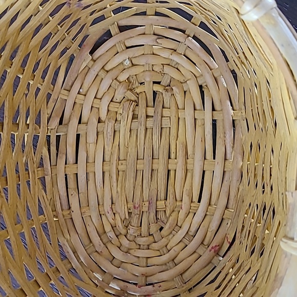 TWO great well made nesting baskets made in The Philippines tan and light yellow - Picture 12 of 14